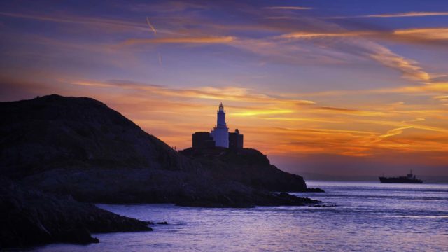 Mumbles Head Lighthouse © Crown copyright (2019) Visit Wales