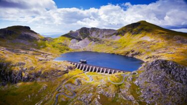 Aerial view of Blaenau Ffestiniog - Crown copyright Visit Wales
