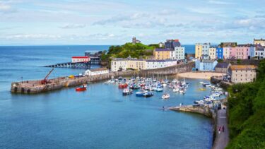 Tenby Harbour - Crown copyright Visit Wales