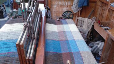 Harris tweed being made