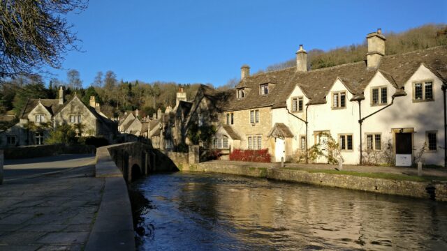 A river in the the Cotswolds
